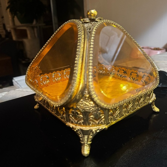 Rare Ormulo Amber Jewelry Casket Pyramid Gold Filigree beveled Glass large - Picture 7 of 7